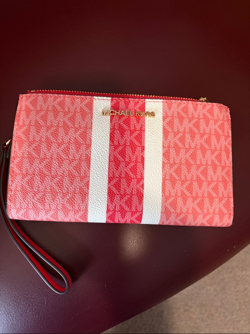 Michael Kors Jet Set Travel Signature Grapefruit Wristlet